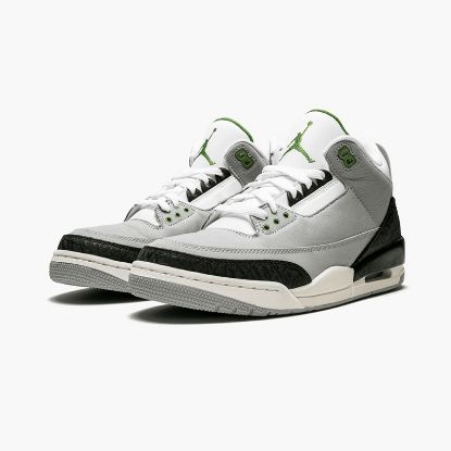 Air Jordan 3 Retro "Chlorophyll" 136064-006